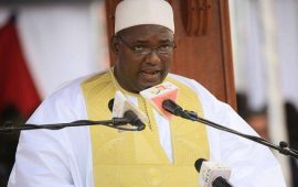 Gambie: Adama Barrow remanie son gouvernement et renforce son pouvoir